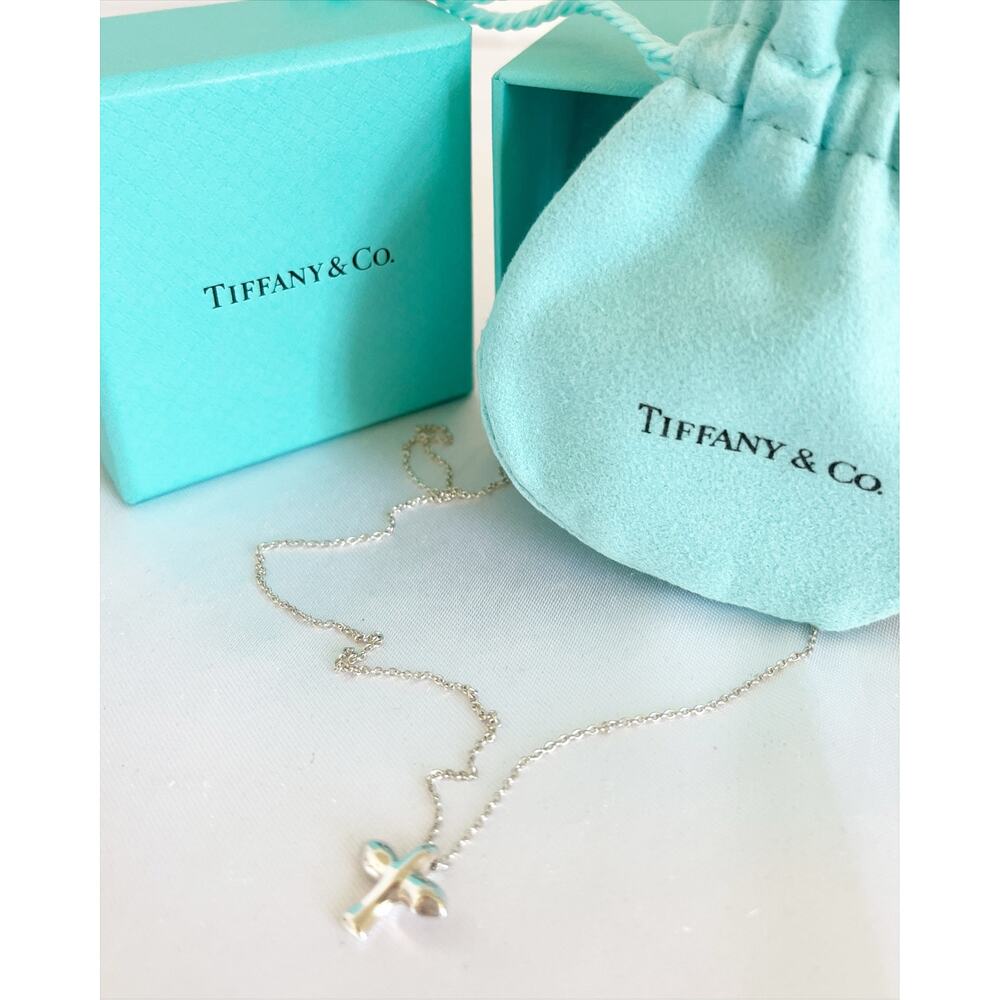 TIFFANY & CO Dove Bird Cross Sm Pendant Necklace 16" Sterling Silver Pouch & Box - Picture 8 of 11